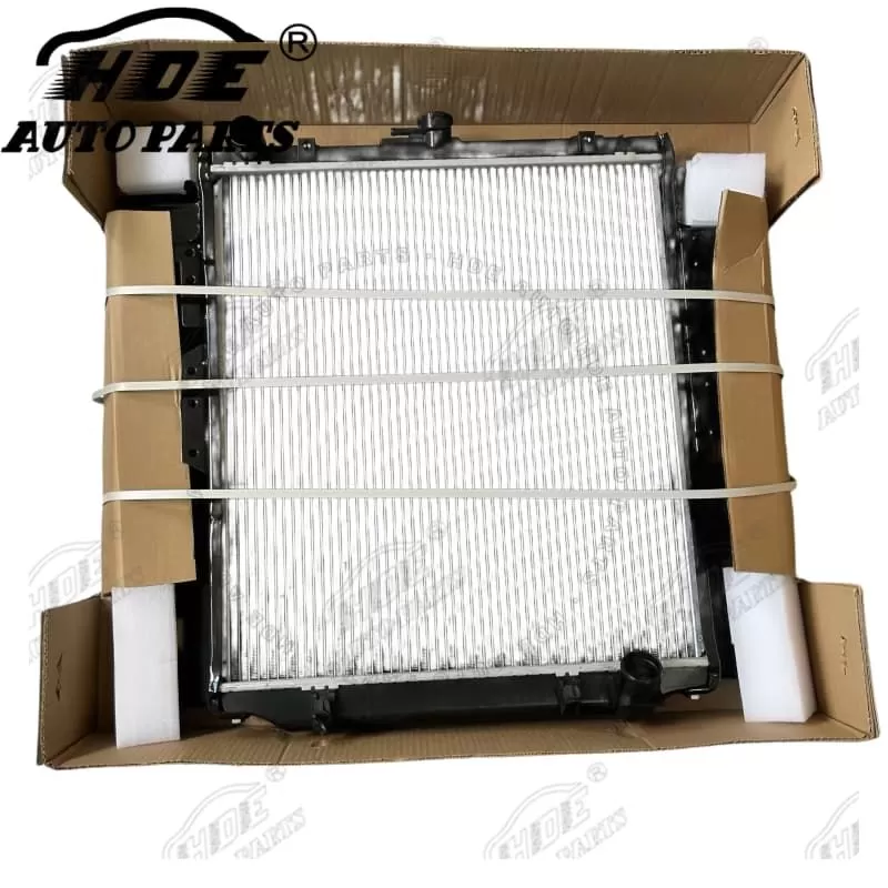 16400-17400 16400-17401 Car Radiator for Landcruiser